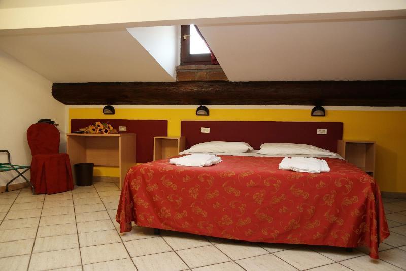Hotel Mantegna Stazione Mantova Esterno foto
