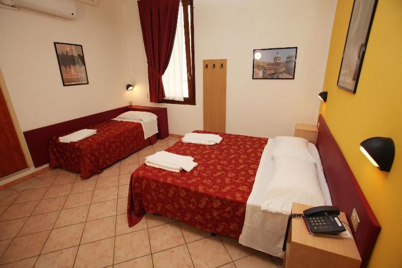 Hotel Mantegna Stazione Mantova Esterno foto