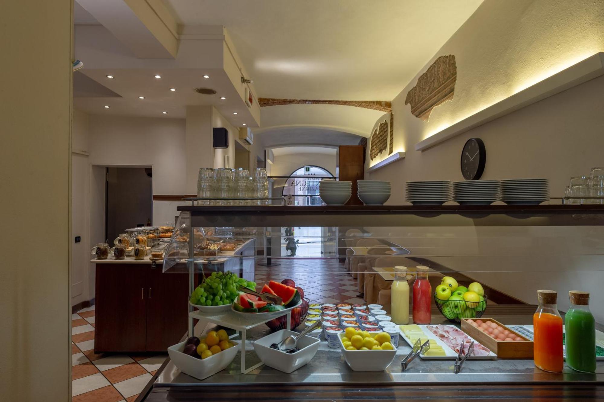 Hotel Mantegna Stazione Mantova Esterno foto
