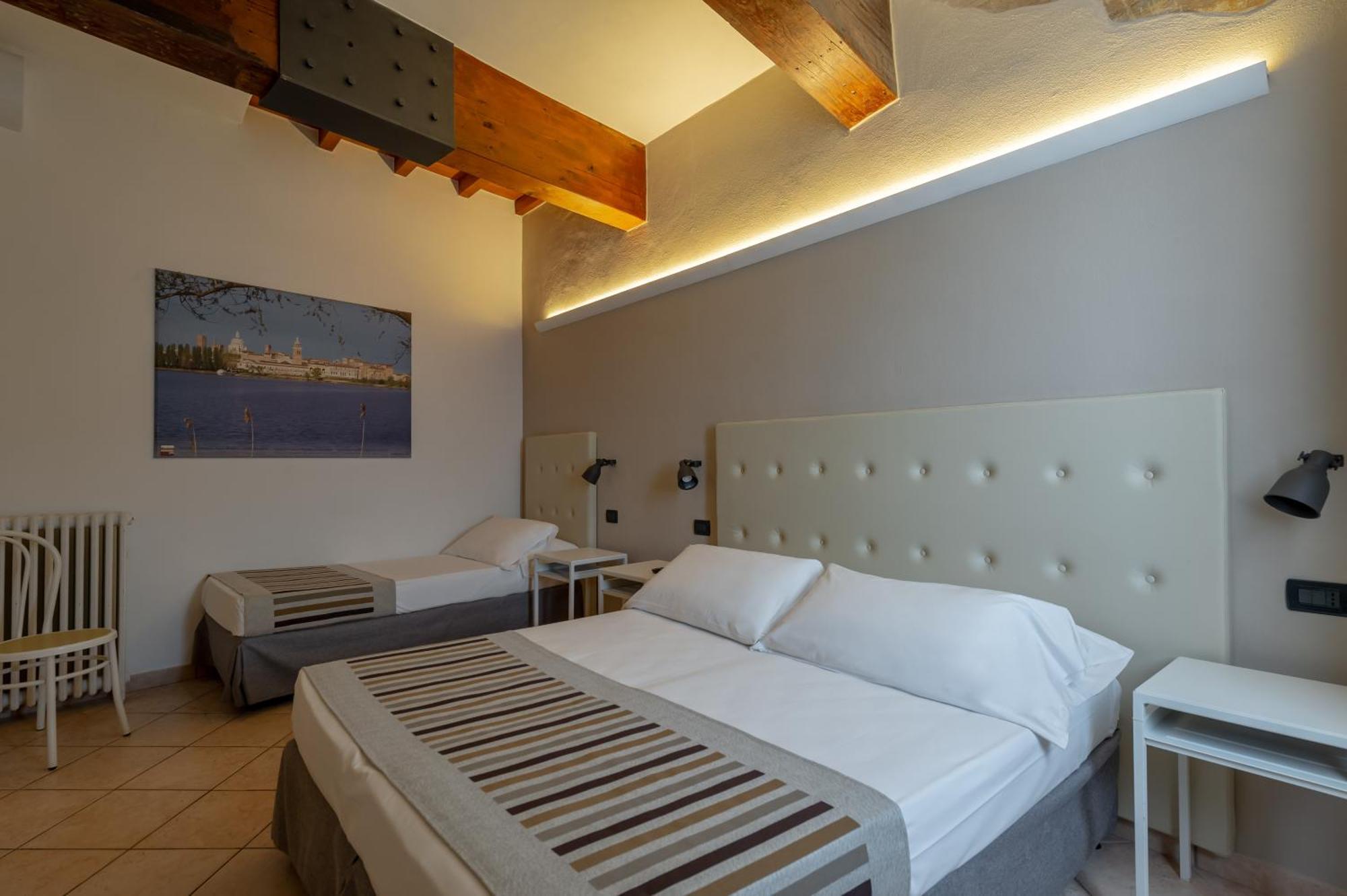 Hotel Mantegna Stazione Mantova Esterno foto