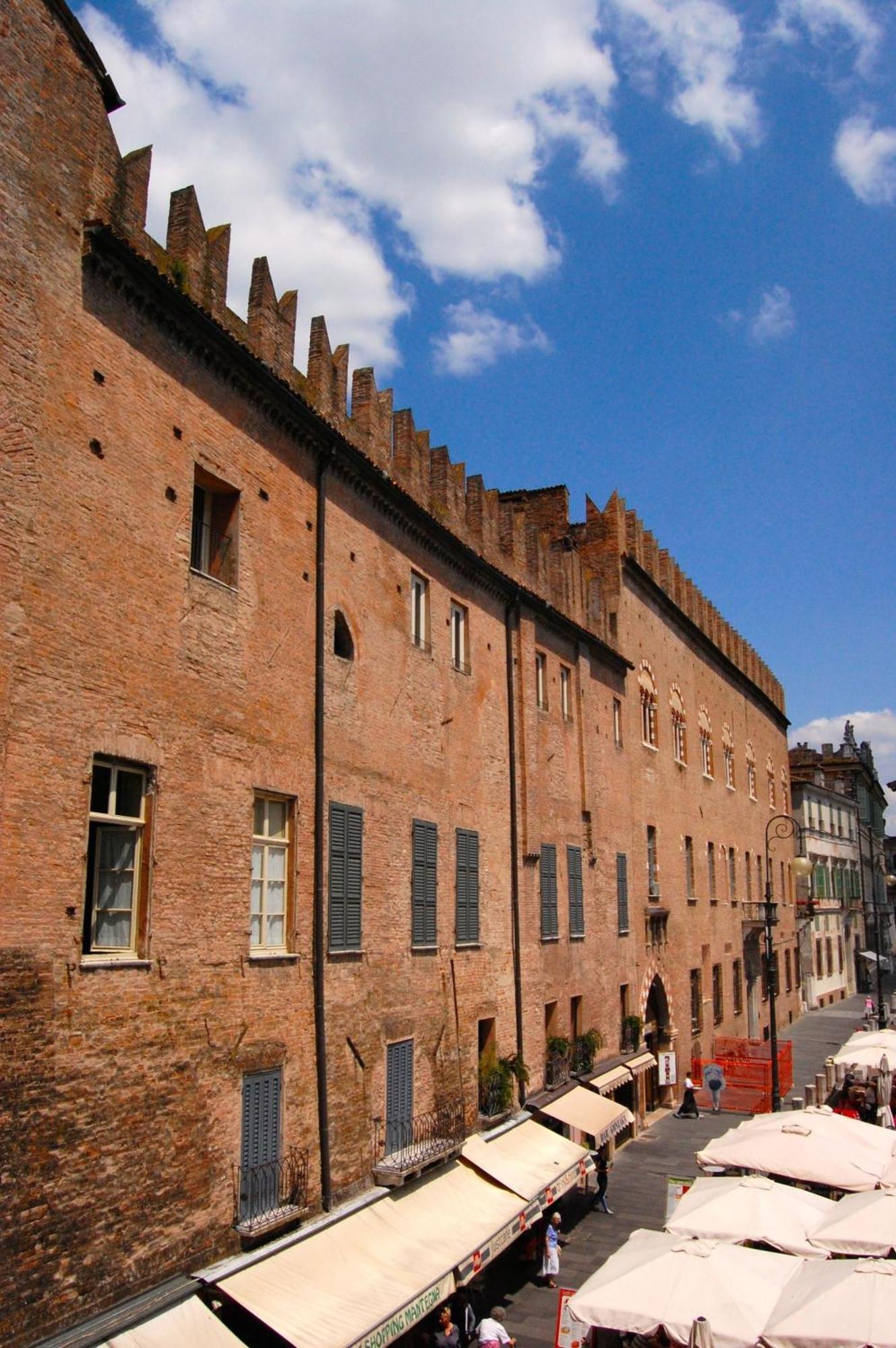 Hotel Mantegna Stazione Mantova Esterno foto