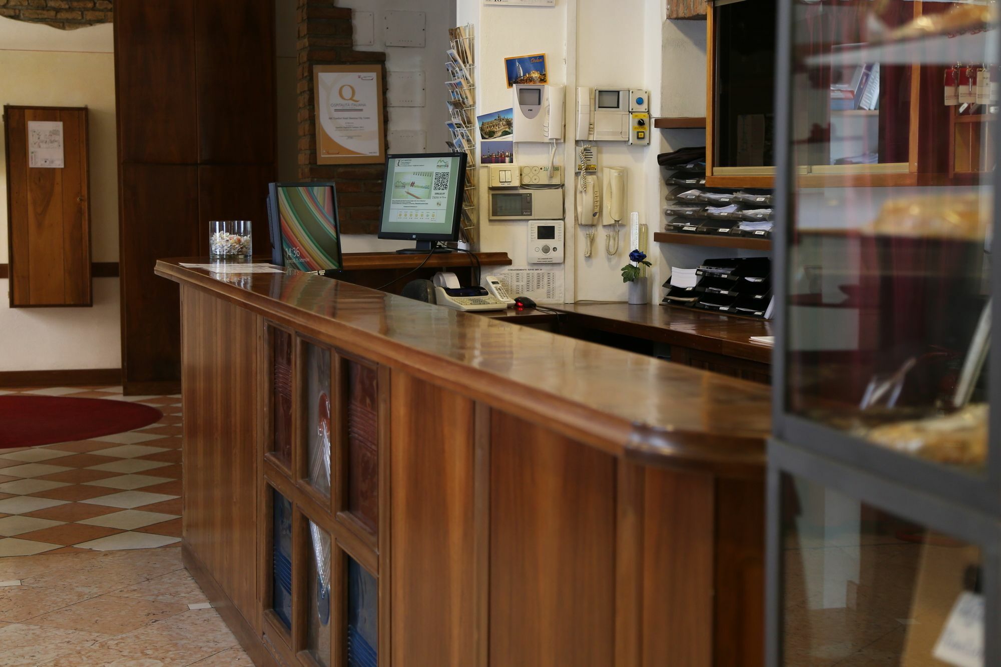 Hotel Mantegna Stazione Mantova Esterno foto